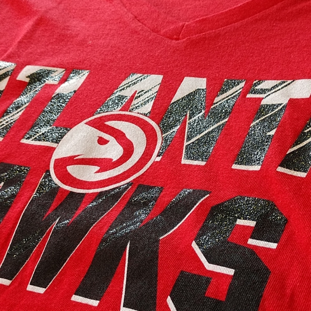 NEW Atlanta Hawks T-shirt Majestic Womens Short Sl Cotton NBA Tee Sparkle Logo M - Picture 5 of 7